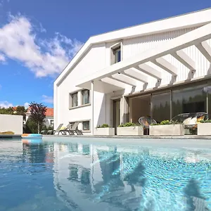 santa-joana-flat-com-jardim-e-piscina-aquecida.hotels-lisbon-portugal.com/
